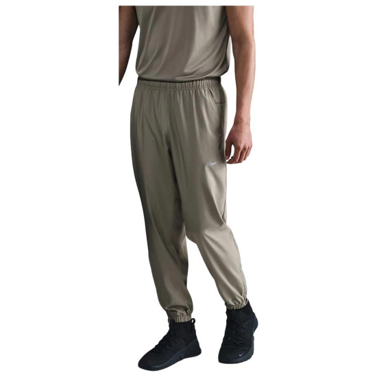 Nike Ανδρικό παντελόνι φόρμας Dri-FIT Form Tapered Versatile Pants